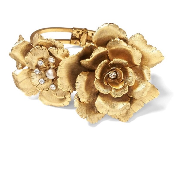 elizabeth cole Jewelry - Limited Edition Elizabeth Cole Flower cuff